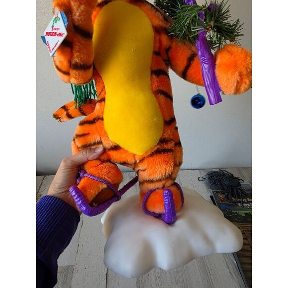 Vintage Telco AS IS Tigger Winnie the Pooh tree plush skating Xmas decor - Picture 10 of 12